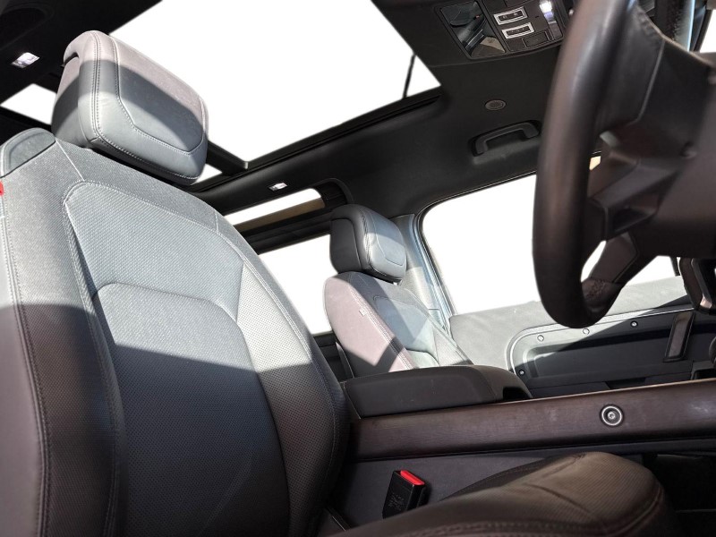 Used Land Rover Defender 2022 for sale - 77353929: Photo 25