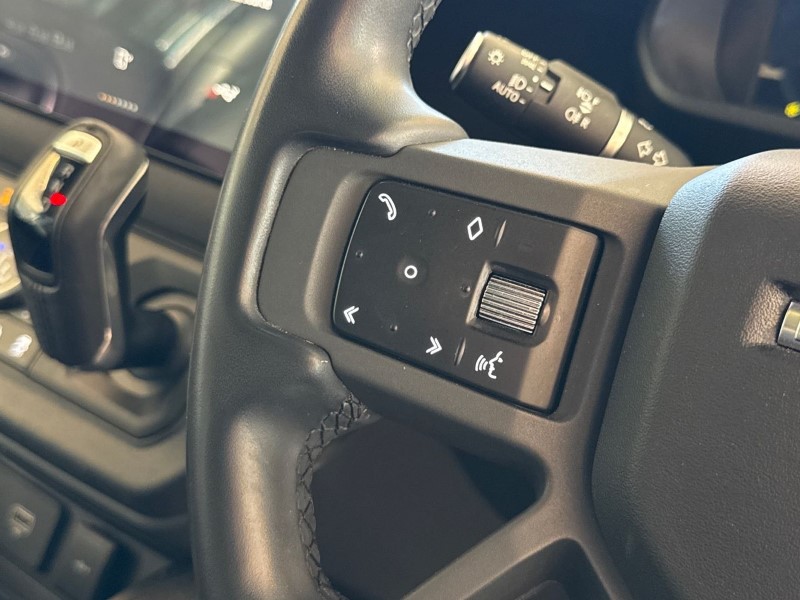 Used Land Rover Defender 2022 for sale - 77353929: Photo 27