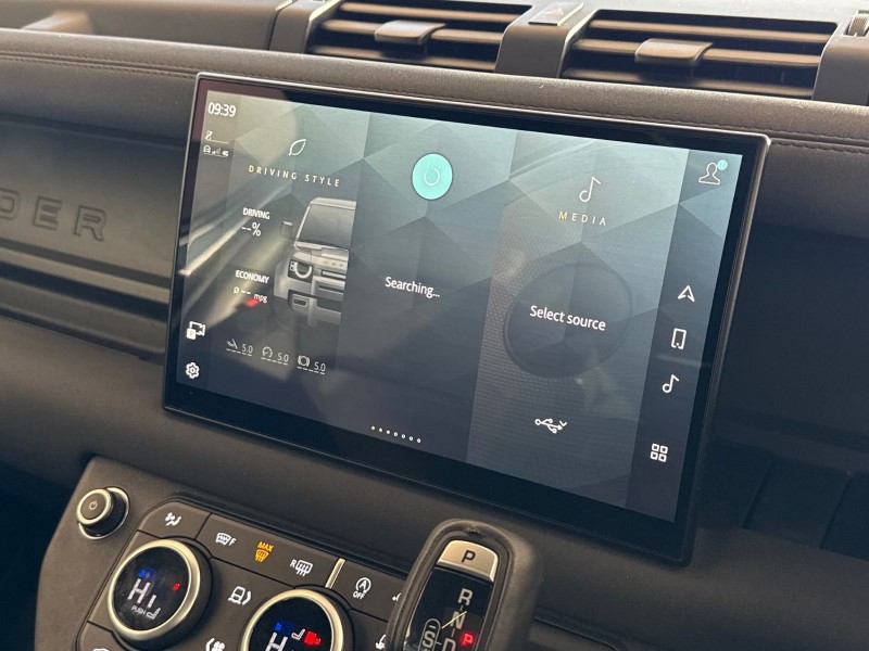 Used Land Rover Defender 2022 for sale - 77353929: Photo 29