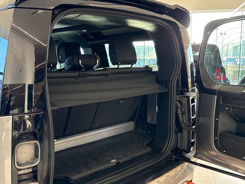 Used Land Rover Defender 2022 for sale - 77353929: Photo 36