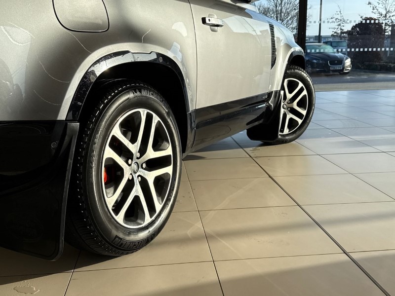 Used Land Rover Defender 2022 for sale - 77353929: Photo 44