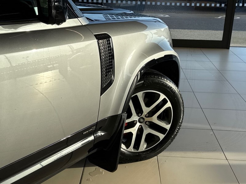 Used Land Rover Defender 2022 for sale - 77353929: Photo 45