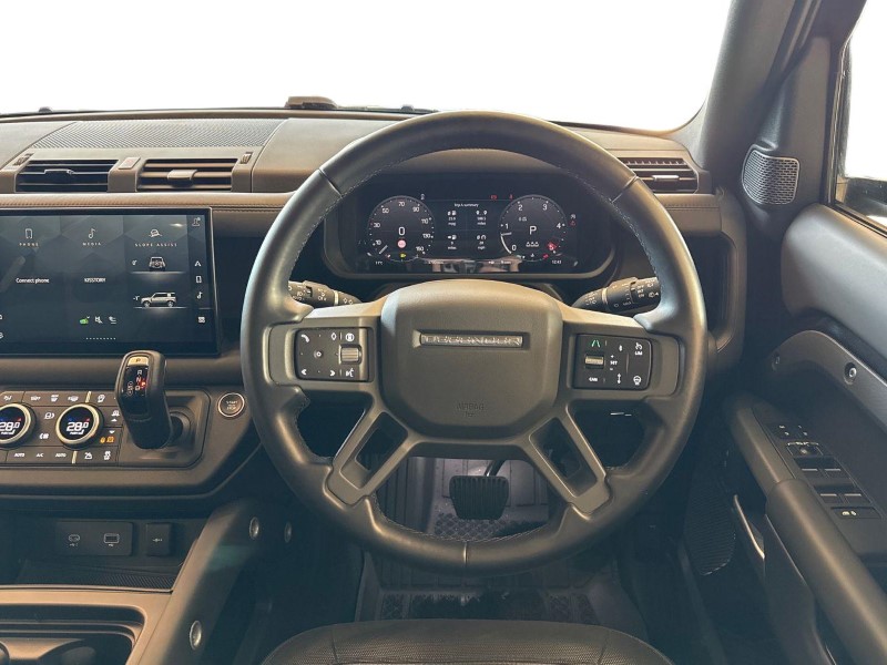 Used Land Rover Defender 2024 for sale - 76982107: Photo 14