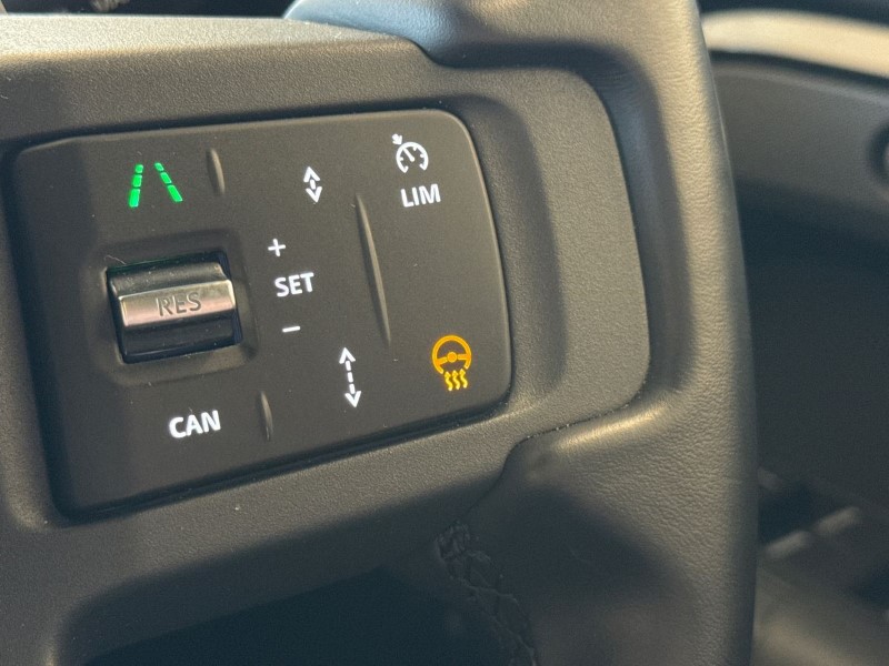 Used Land Rover Defender 2024 for sale - 76982107: Photo 26