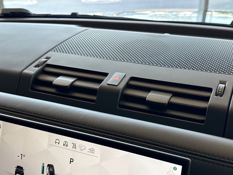 Used Land Rover Defender 2024 for sale - 76982107: Photo 36