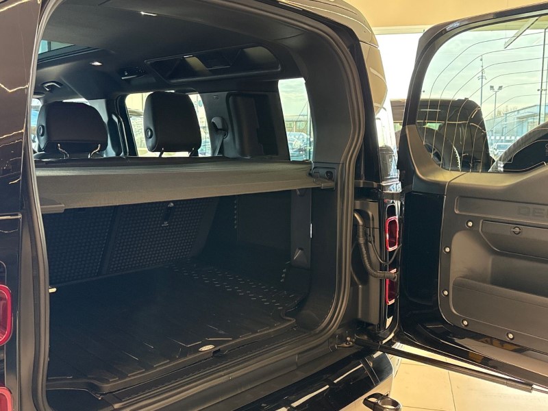 Used Land Rover Defender 2024 for sale - 76982107: Photo 38