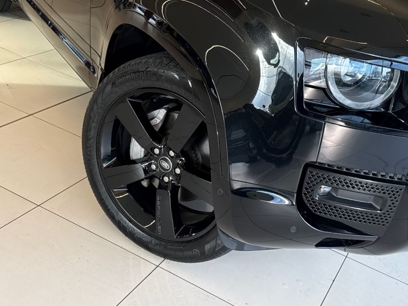 Used Land Rover Defender 2024 for sale - 76982107: Photo 40