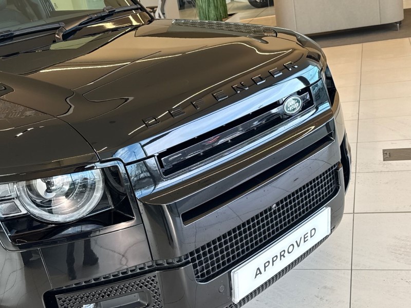 Used Land Rover Defender 2024 for sale - 76982107: Photo 41