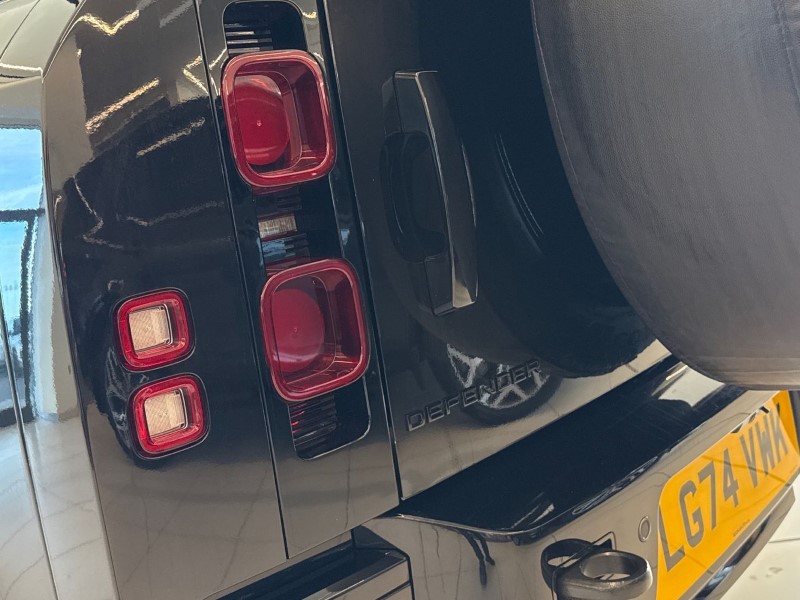 Used Land Rover Defender 2024 for sale - 76982107: Photo 43