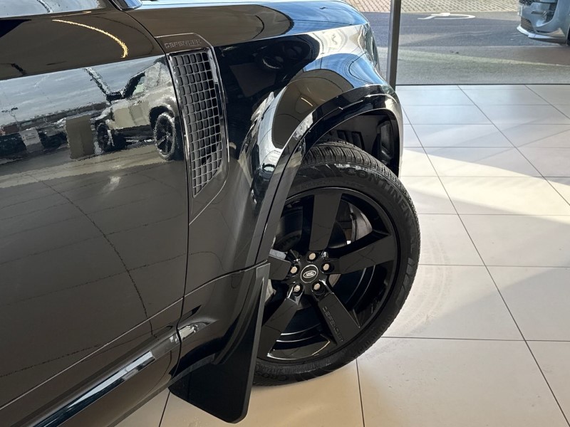 Used Land Rover Defender 2024 for sale - 76982107: Photo 47