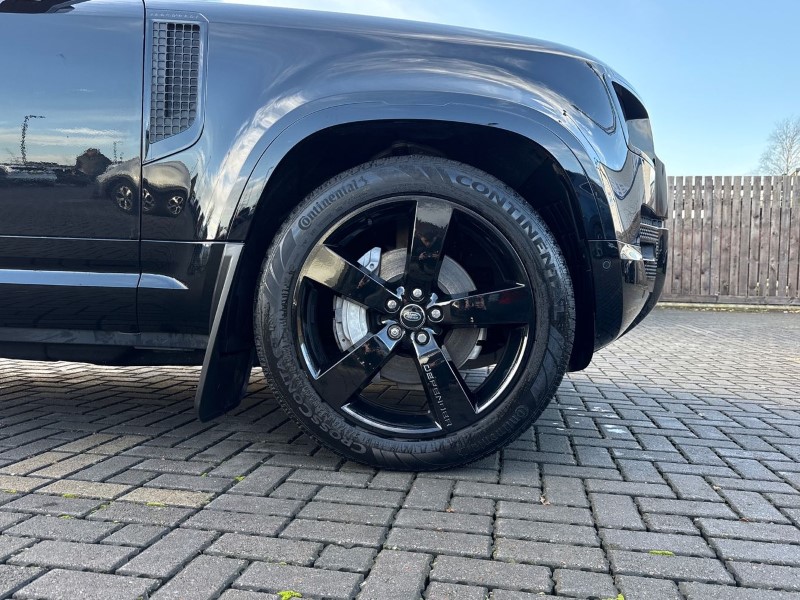 Used Land Rover Defender 2024 for sale - 76982107: Photo 7