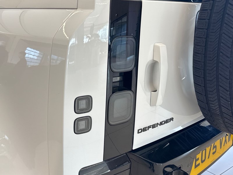 Used Land Rover Defender 2025 for sale - 78042267: Photo 19