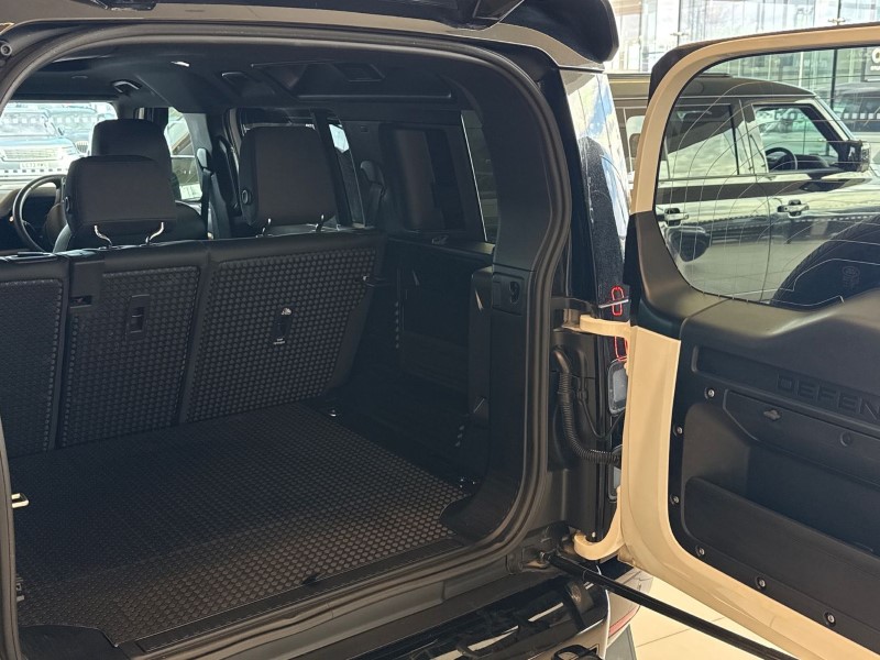 Used Land Rover Defender 2025 for sale - 78042267: Photo 37