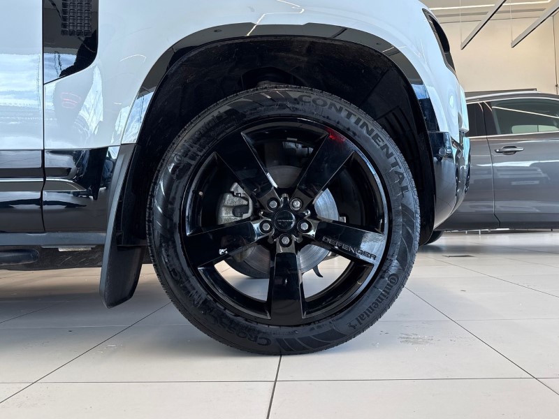 Used Land Rover Defender 2025 for sale - 78042267: Photo 8