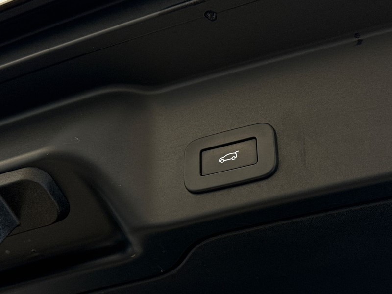 Used Land Rover Range Rover Evoque 2023 for sale - 77778641: Photo 38