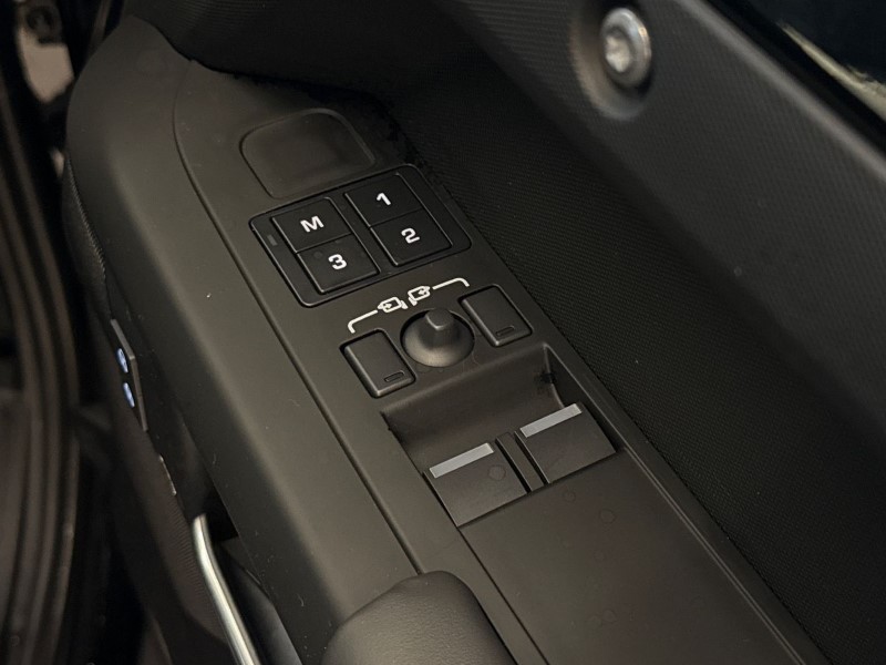 Used Land Rover Defender 2025 for sale - 77435254: Photo 22