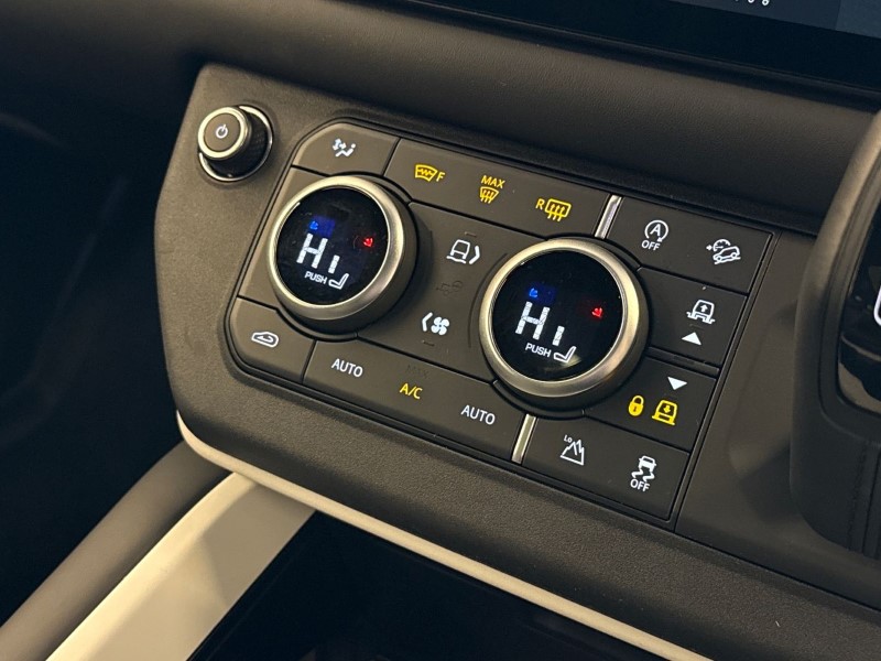 Used Land Rover Defender 2025 for sale - 77435254: Photo 31