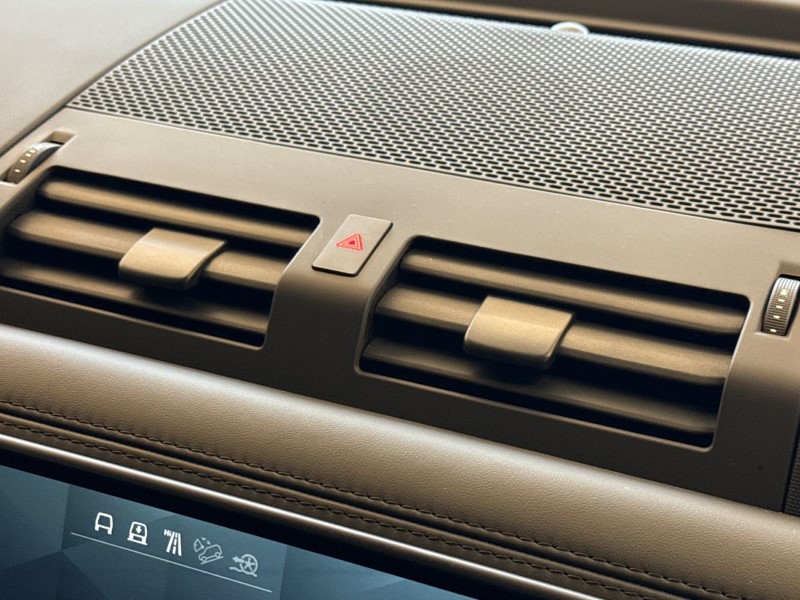 Used Land Rover Defender 2025 for sale - 77435254: Photo 34