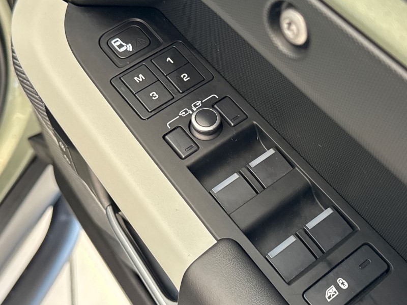 Used Land Rover Defender 2022 for sale - 78199105: Photo 24