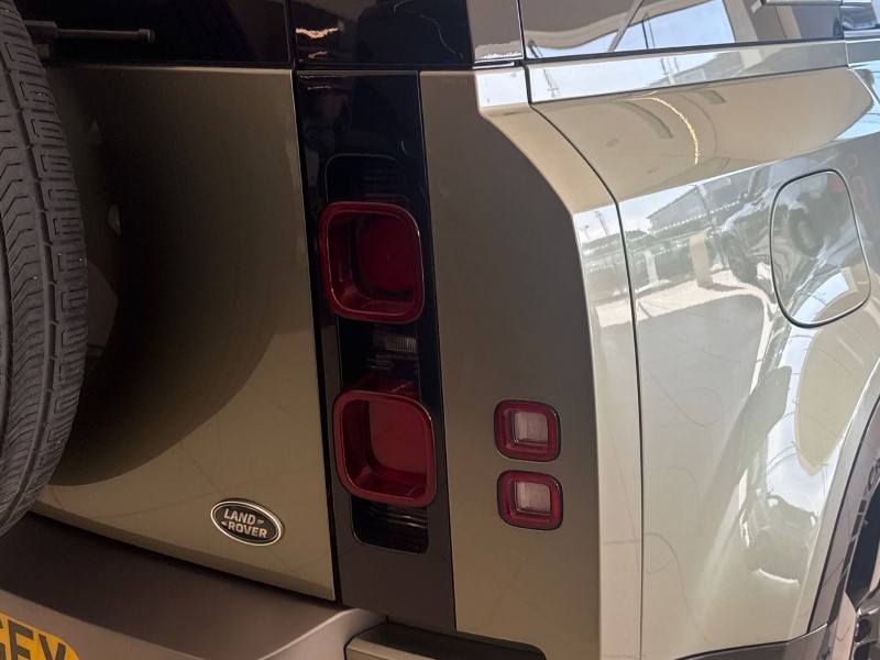 Used Land Rover Defender 2022 for sale - 78199105: Photo 46