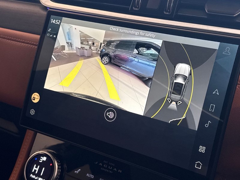 Used Jaguar F-Pace 2023 for sale - 77649898: Photo 12