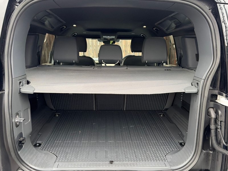 Used Land Rover Defender 2022 for sale - 77803945: Photo 10