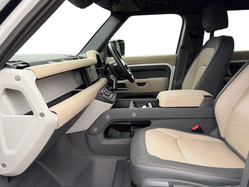 Used Land Rover Defender 2022 for sale - 77803945: Photo 3