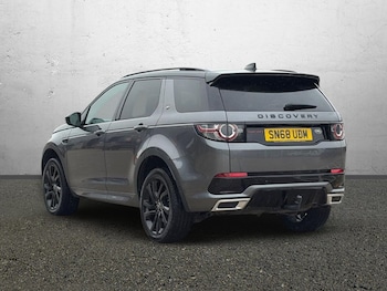 Used Land Rover Discovery Sport 2018 for sale - 78885632: Photo