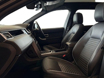 Used Land Rover Discovery Sport 2018 for sale - 78885632: Photo