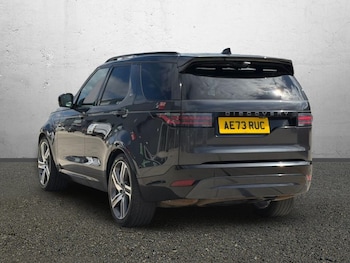 Used Land Rover Discovery 2023 for sale - 78270307: Photo