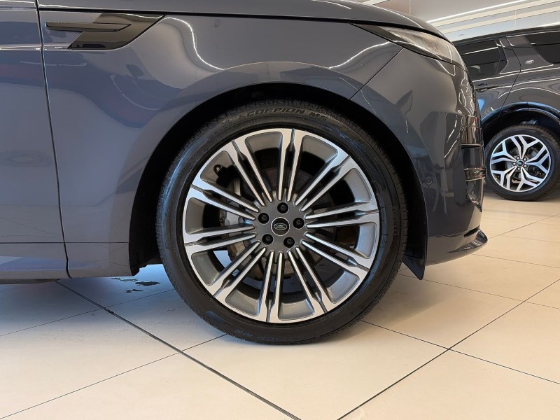 Used Land Rover Range Rover Sport 2024 for sale - 77504480: Photo 8