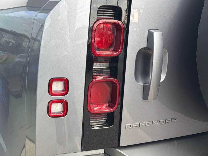 Used Land Rover Discovery 2026 for sale - 77950823: Photo 19