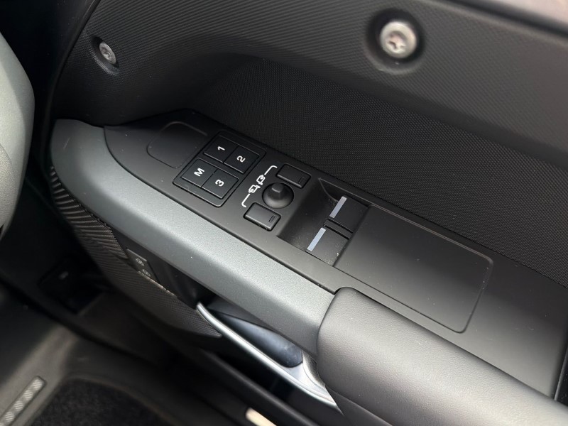 Used Land Rover Discovery 2026 for sale - 77950823: Photo 23