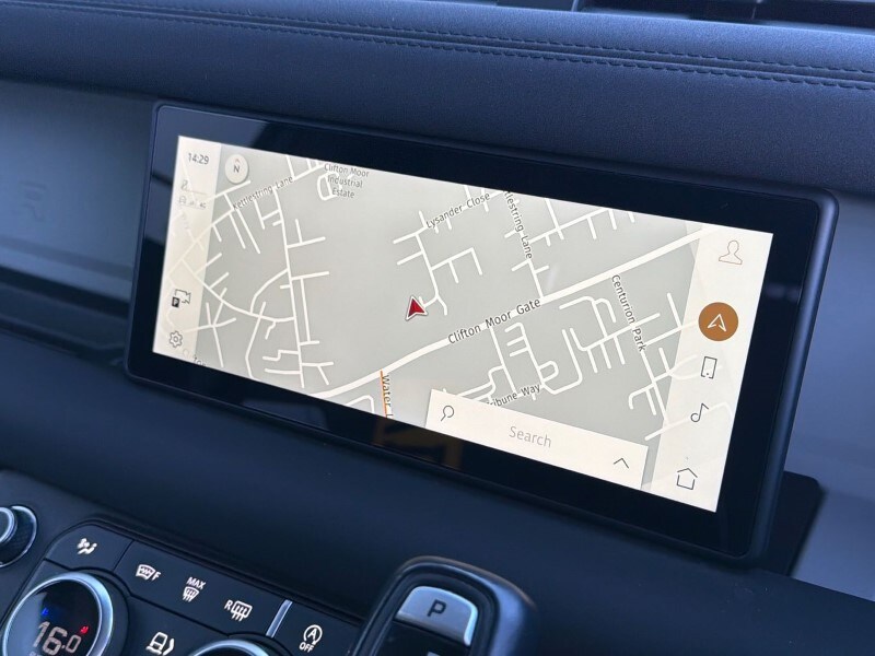 Used Land Rover Defender 2023 for sale - 78090480: Photo 11