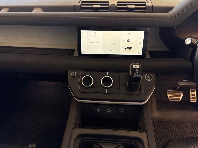 Used Land Rover Defender 2023 for sale - 78090480: Photo 14