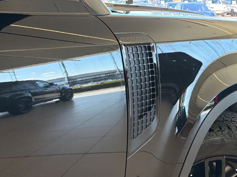 Used Land Rover Defender 2023 for sale - 78090480: Photo 20