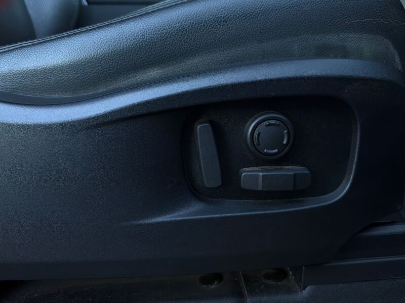 Used Land Rover Defender 2023 for sale - 78090480: Photo 24