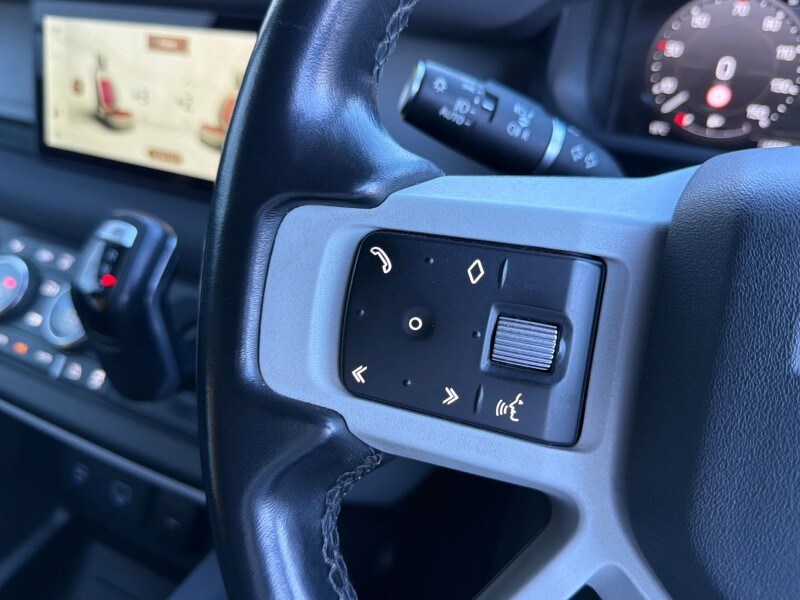 Used Land Rover Defender 2023 for sale - 78090480: Photo 28
