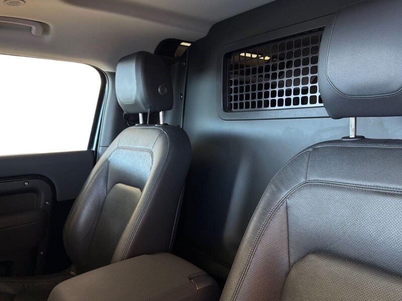 Used Land Rover Defender 2023 for sale - 78090480: Photo 4