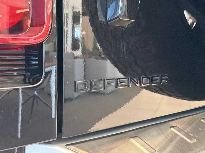 Used Land Rover Defender 2023 for sale - 78090480: Photo 45