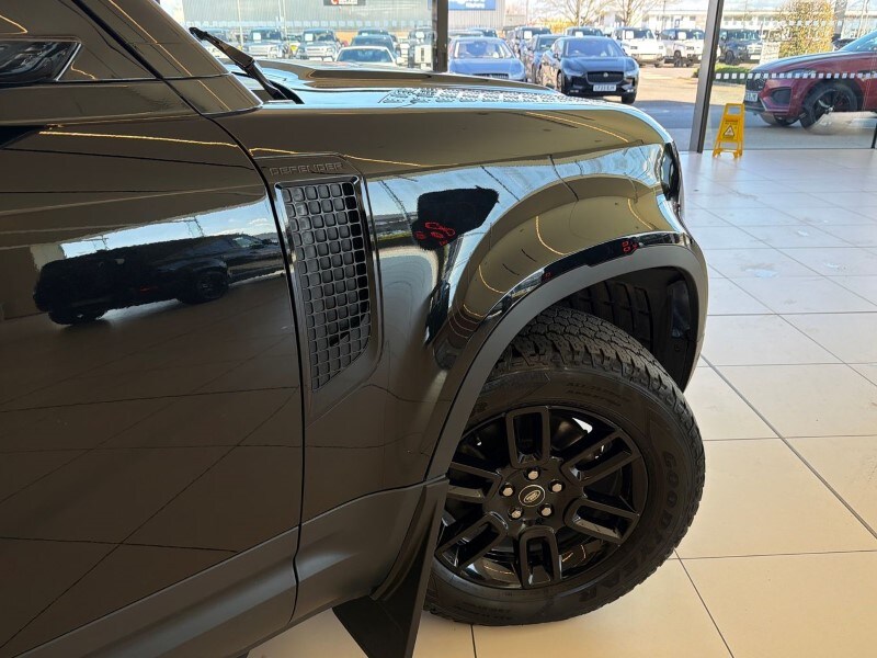 Used Land Rover Defender 2023 for sale - 78090480: Photo 48