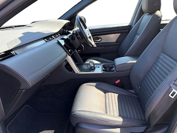 Used Land Rover Discovery Sport 2024 for sale - 78344063: Photo