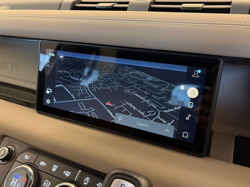 Used Land Rover Defender 2022 for sale - 76981573: Photo 32