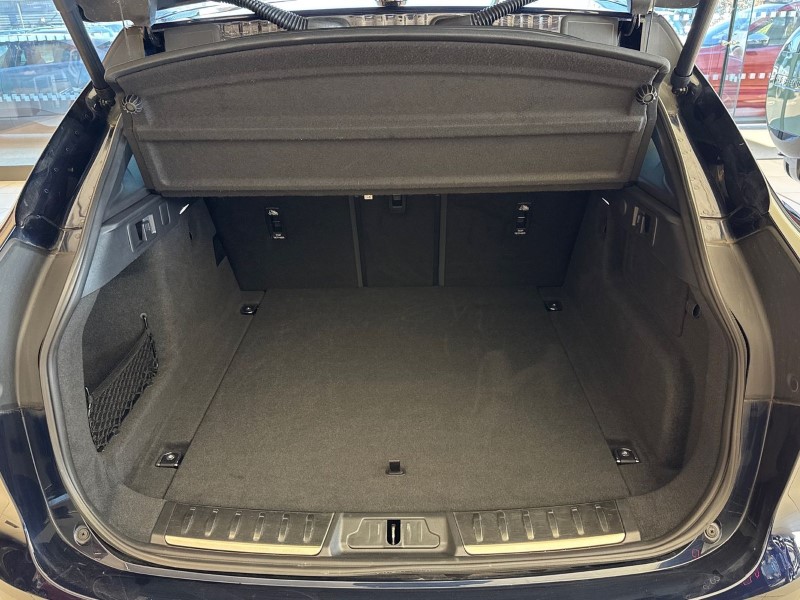 Used Jaguar F-Pace 2023 for sale - 78028104: Photo 10