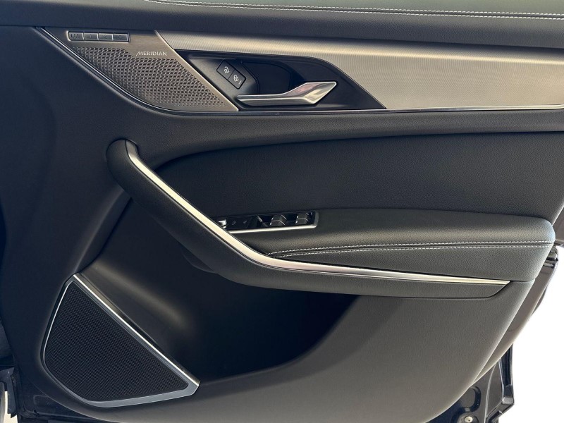 Used Jaguar F-Pace 2023 for sale - 78028104: Photo 22