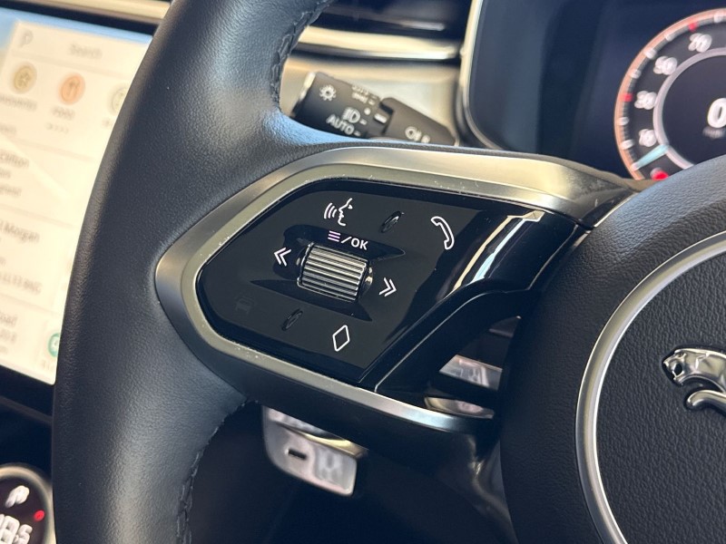 Used Jaguar F-Pace 2023 for sale - 78028104: Photo 28