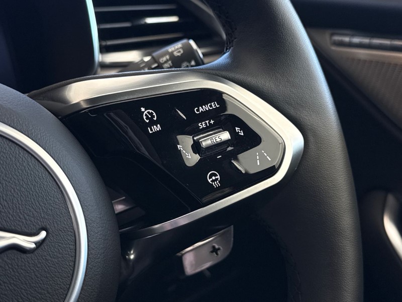 Used Jaguar F-Pace 2023 for sale - 78028104: Photo 29