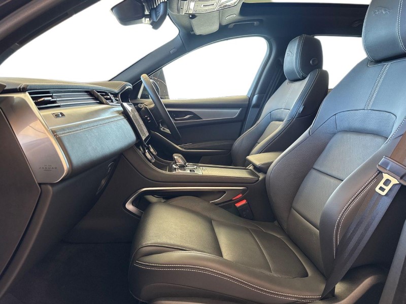 Used Jaguar F-Pace 2023 for sale - 78028104: Photo 3