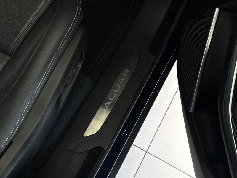 Used Jaguar F-Pace 2023 for sale - 78028104: Photo 39