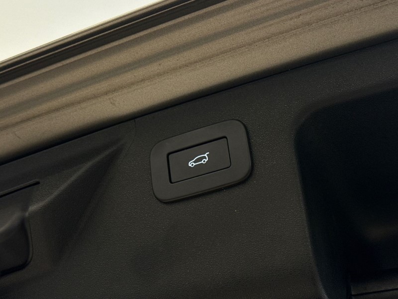 Used Land Rover Discovery Sport 2022 for sale - 77195355: Photo 38